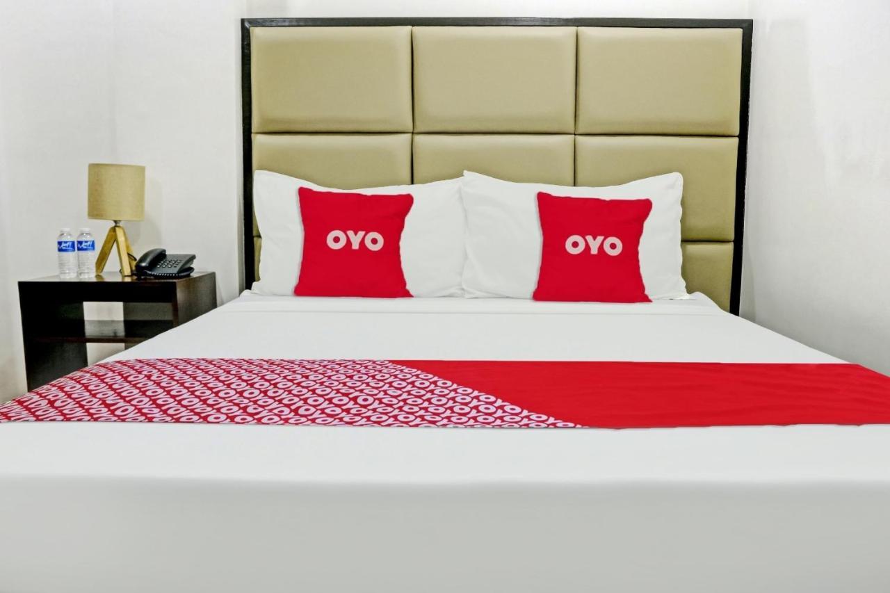 Oyo 869 Jnv Dream Hotel Subic